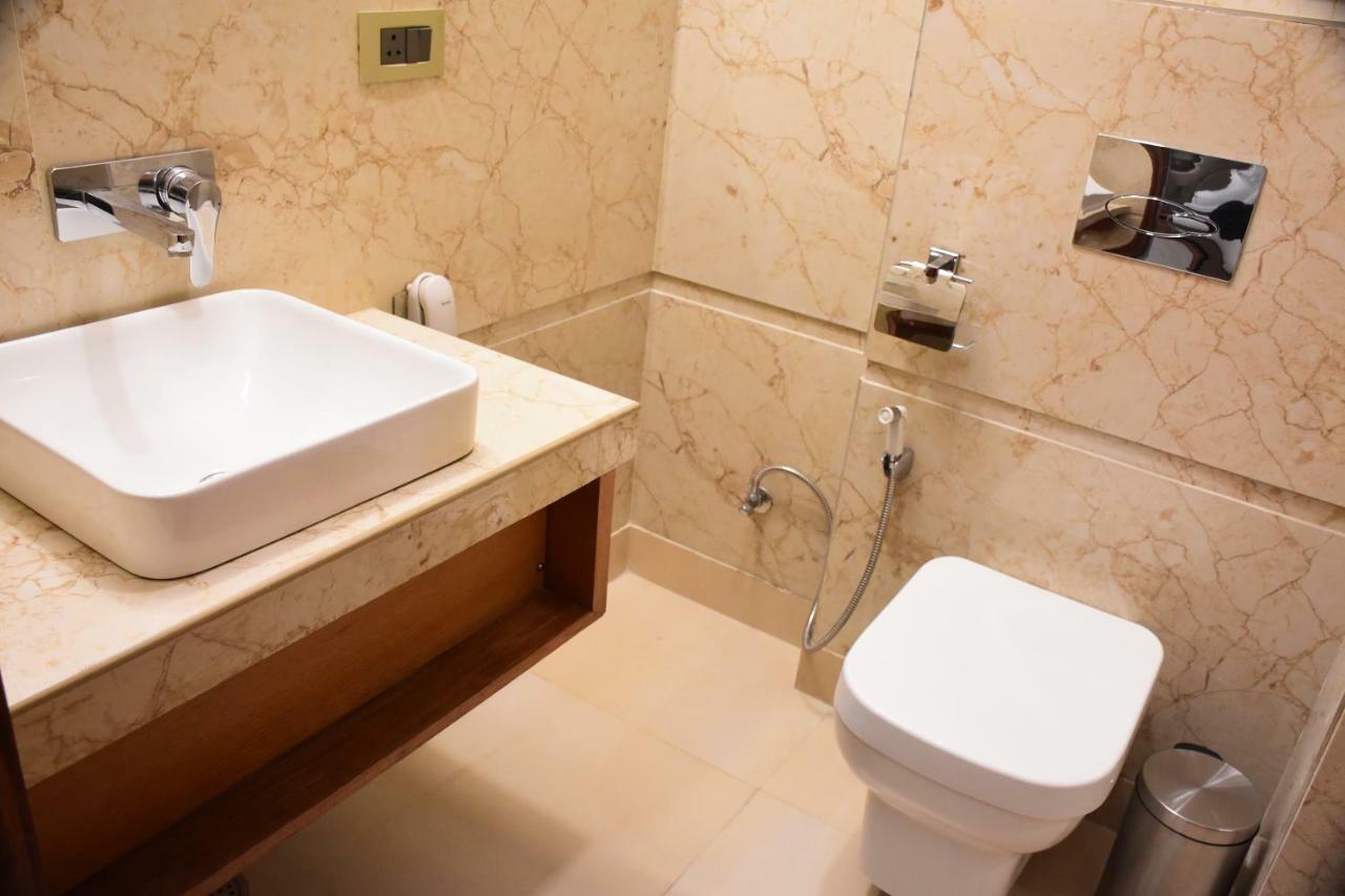 Hotel Orchid Blu Alīgarh 외부 사진