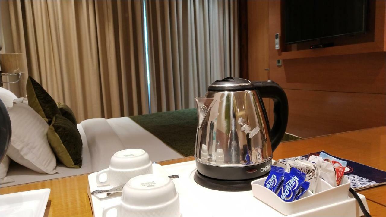 Hotel Orchid Blu Alīgarh 외부 사진