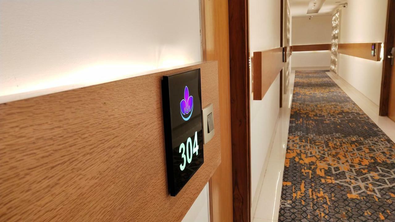 Hotel Orchid Blu Alīgarh 외부 사진