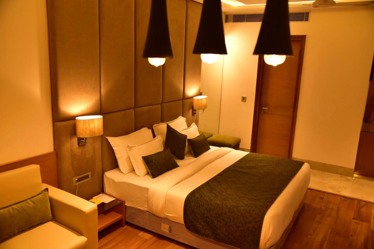 Hotel Orchid Blu Alīgarh 외부 사진
