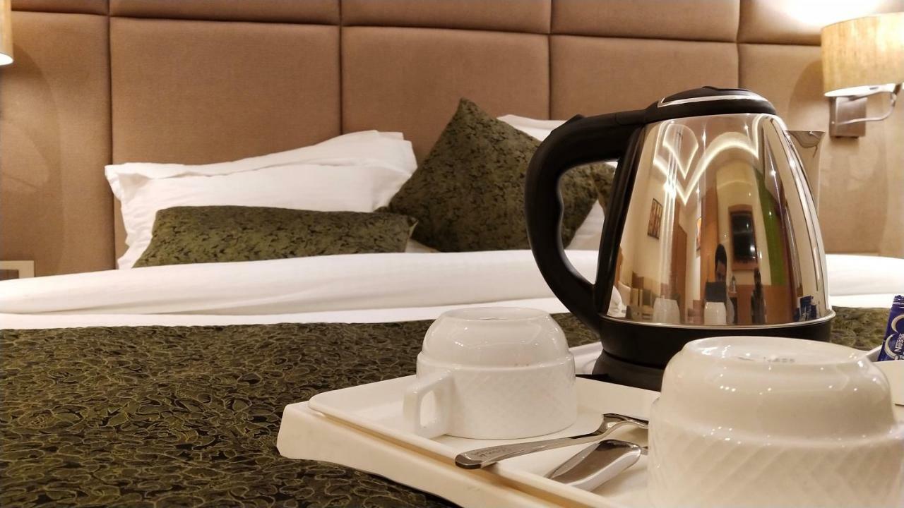 Hotel Orchid Blu Alīgarh 외부 사진