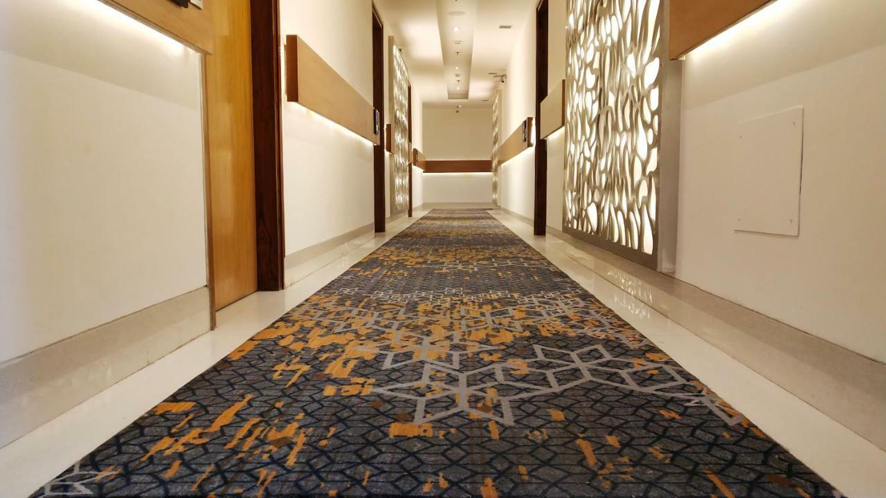 Hotel Orchid Blu Alīgarh 외부 사진